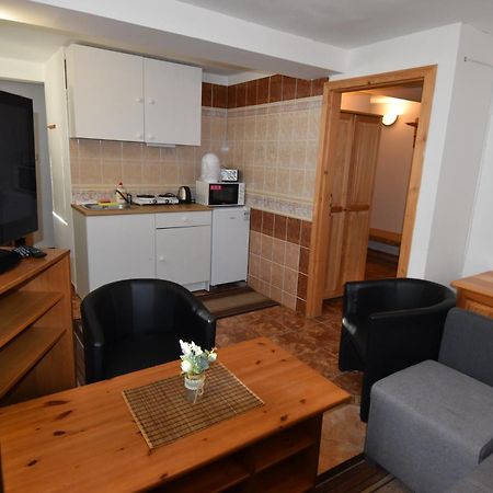 Kavarna Lucie S Ubytovanim Horní Těrlicko Exterior foto