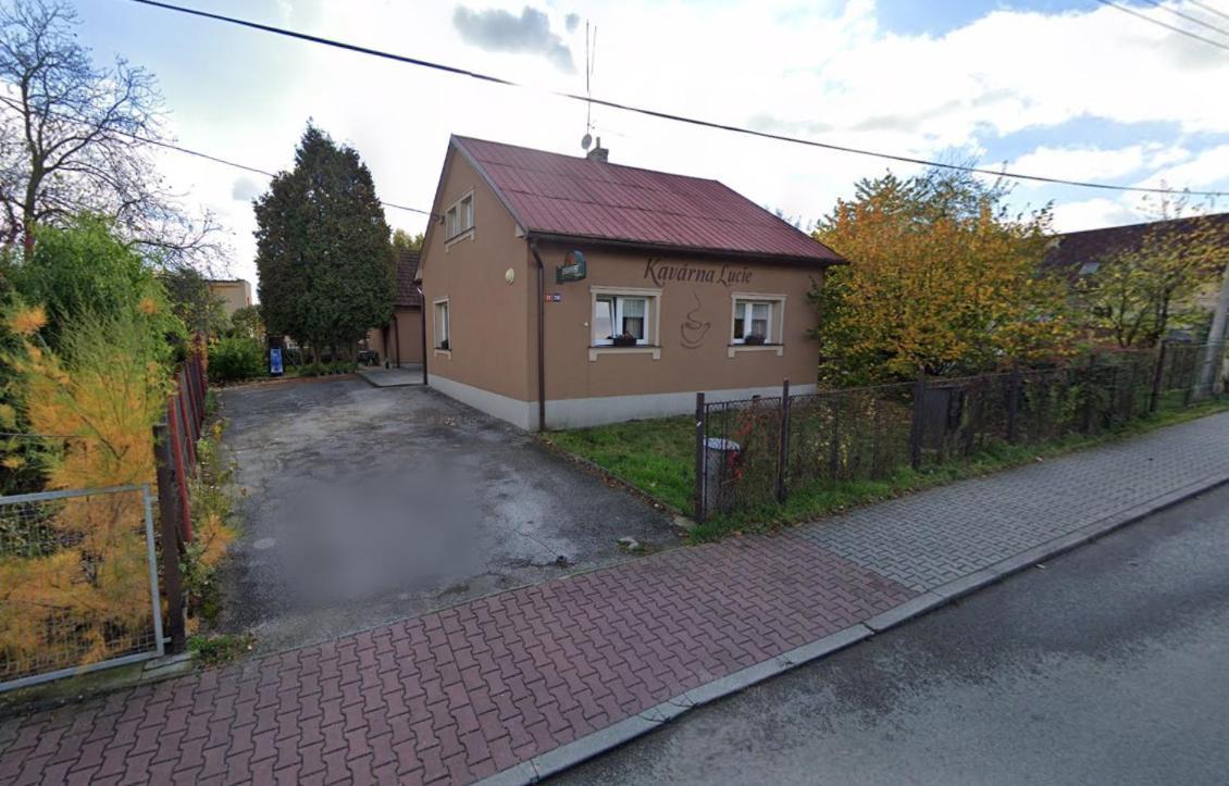 Kavarna Lucie S Ubytovanim Horní Těrlicko Exterior foto