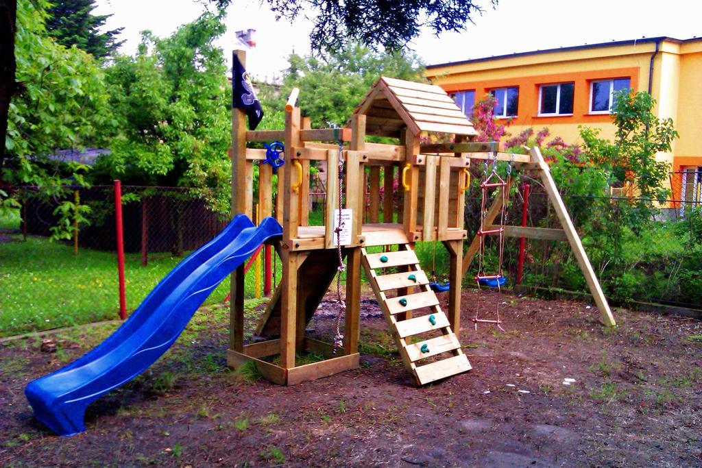 Kavarna Lucie S Ubytovanim Horní Těrlicko Exterior foto